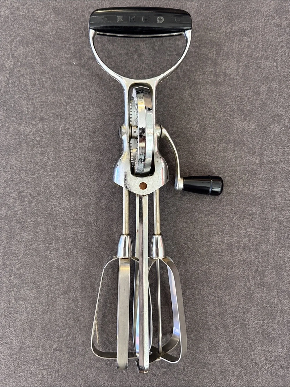 Vintage EKCO Hand Crank Egg Beater Rotary Mixer Black Handle Working